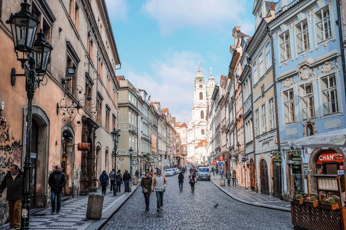 Best Activities Booking Sites: GetYourGuide vs Viator vs Klook - real test review for digital nomads