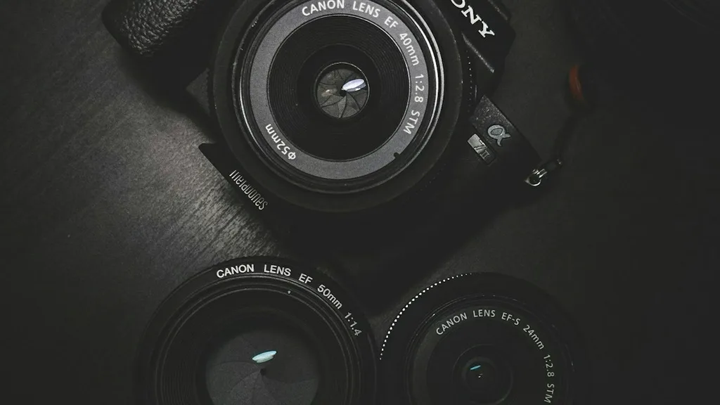 Best cameras for content creators mirrorless camera on tripod for digital nomads
