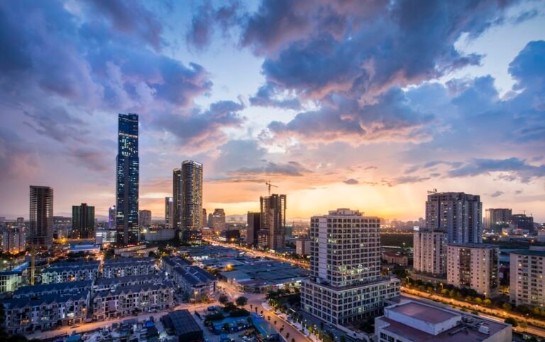 Digital Nomad Guide to Vietnam (Ho Chi Minh vs Hanoi vs Da Nang) - real test review for digital nomads