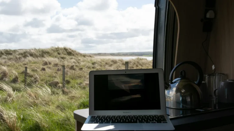 Best Vanlife Internet Setup 2026: Routers, eSIMs and Starlink Compared