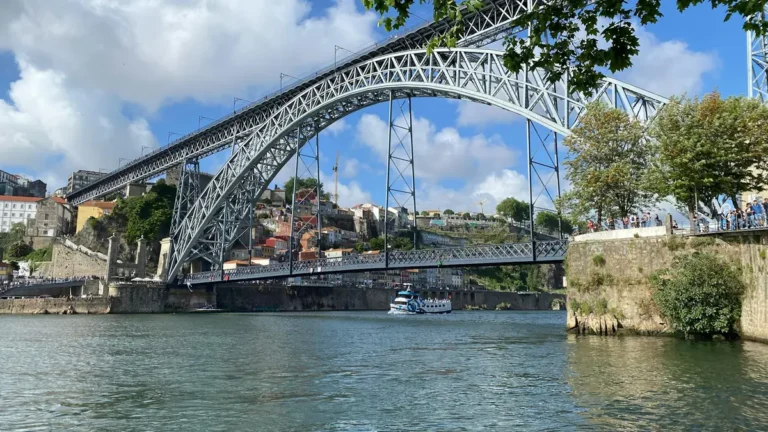Dom Luis I bridge over the Douro river in Porto, Portugal