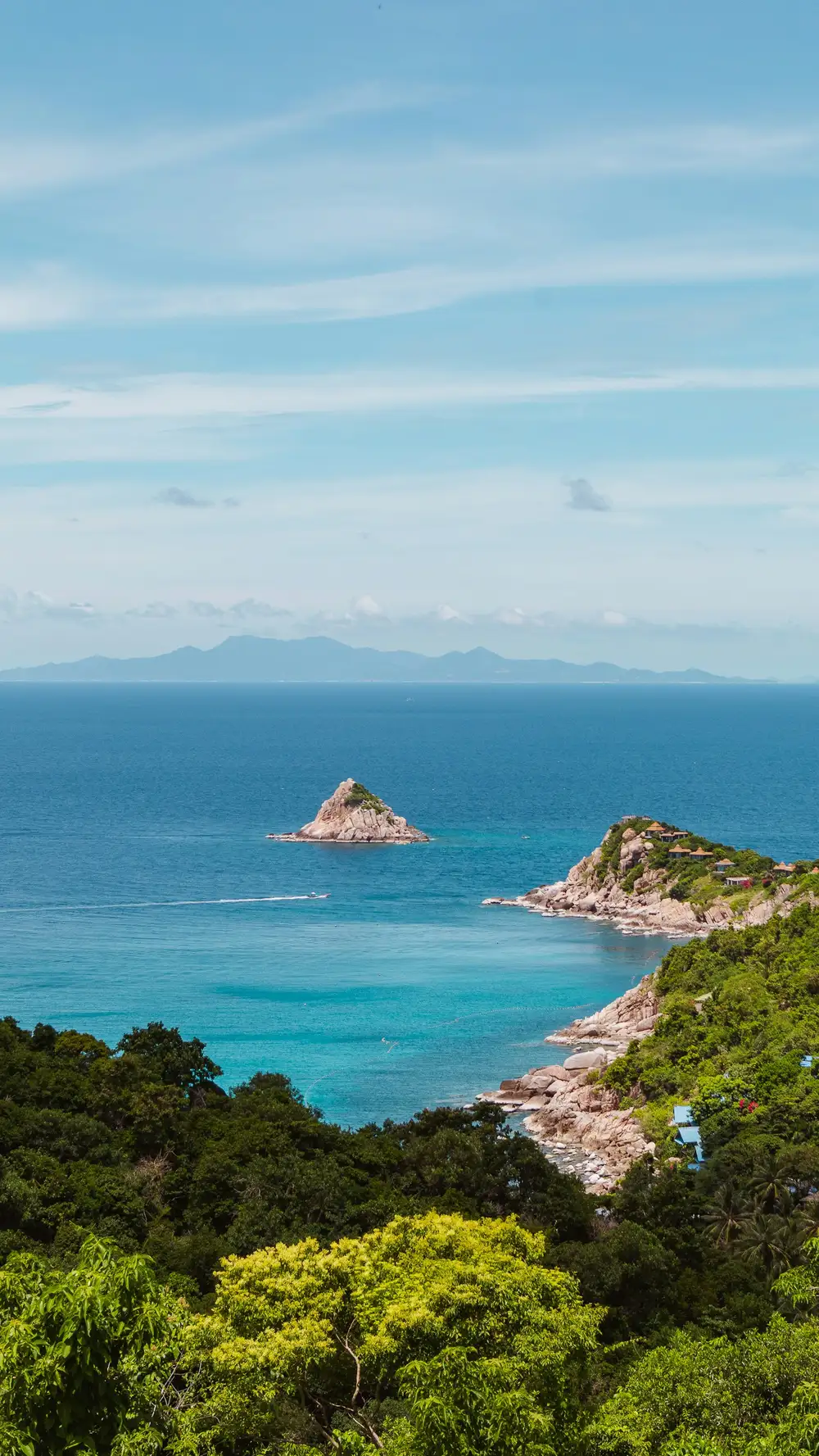 Viewpoint over a bay on Koh Phangan, Koh Phangan digital nomad guide