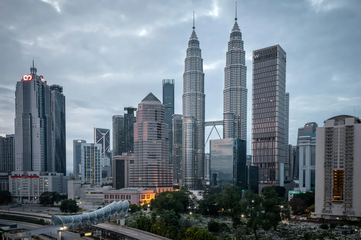 Petronas Twin Towers and the Kuala Lumpur skyline, Malaysia