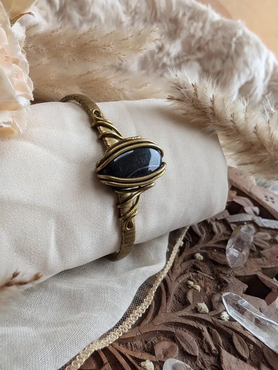 Rikst Jewelry ZI Blue Tiger Eye bracelet, handmade wire-wrapped gemstone bracelet