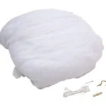 Coghlan's Travellers Mosquito Net, ingepakt als wit bundeltje met daarnaast een haak, anker en touw