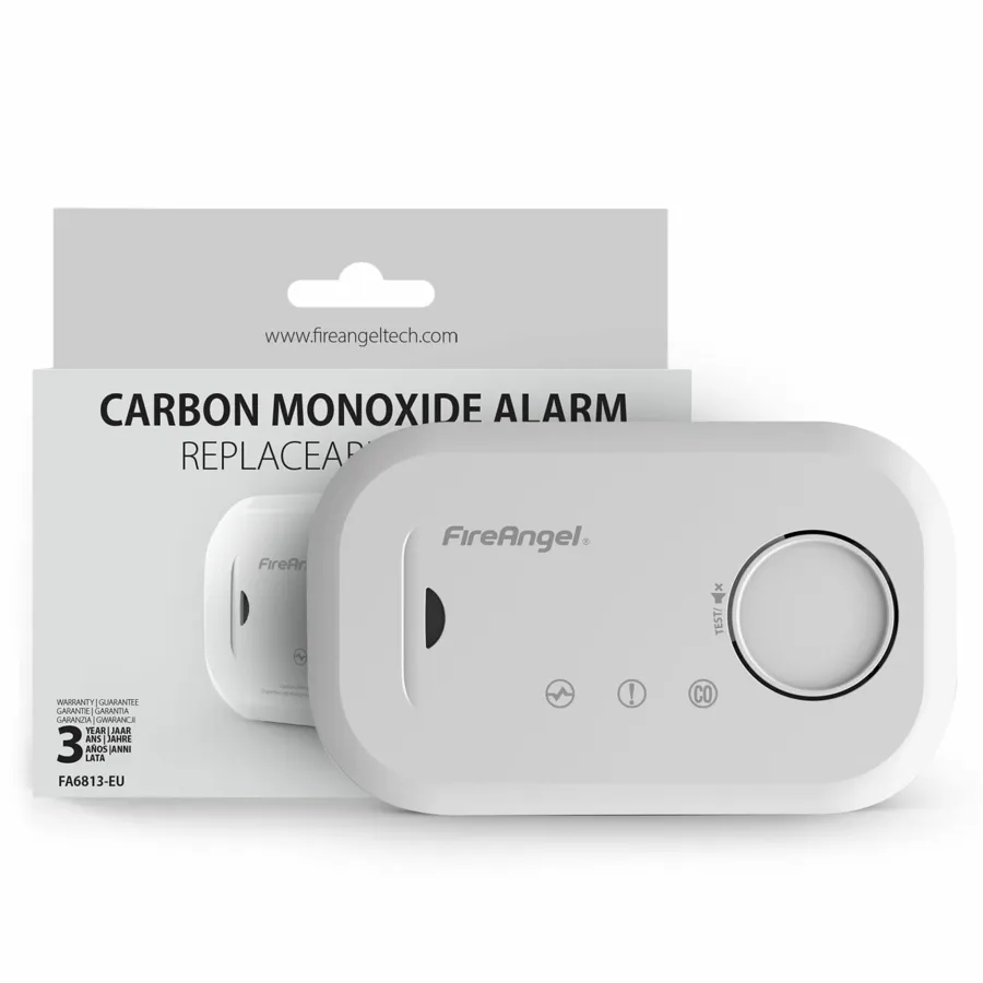 Caja del detector portátil de monóxido de carbono FireAngel FA6813 con la alarma blanca mostrada en el embalaje
