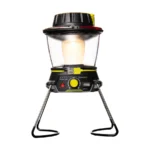 Goal Zero Lighthouse 600 lantaarn staand op zijn uitklapbare pootjes