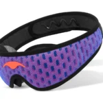Manta PRO slaapmasker met schuimen oogkapjes en een schuin geplaatste band