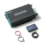 Renogy 1000W pure sine wave-omvormer met de bijgeleverde afstandsbediening en twee accukabels